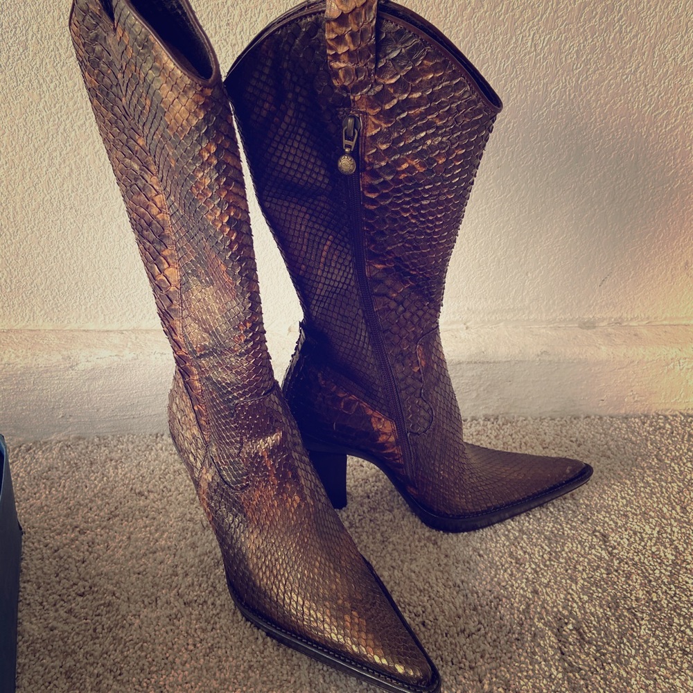 Brand New Gianni Bravo Snakeskin Heeled Boots